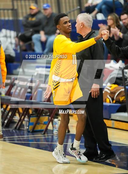 Thumbnail 2 in Thomas Jefferson vs Dakota Ridge (CHSAA 5A Sweet 16) photogallery.