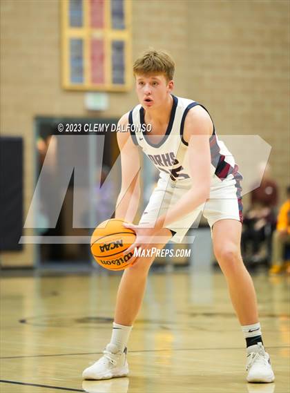 Thumbnail 3 in Thomas Jefferson vs Dakota Ridge (CHSAA 5A Sweet 16) photogallery.