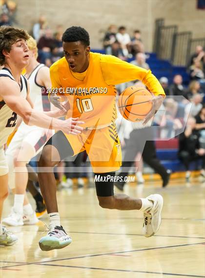Thumbnail 1 in Thomas Jefferson vs Dakota Ridge (CHSAA 5A Sweet 16) photogallery.
