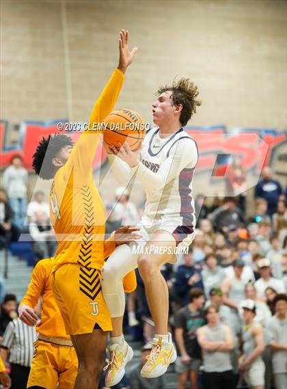 Thumbnail 3 in Thomas Jefferson vs Dakota Ridge (CHSAA 5A Sweet 16) photogallery.