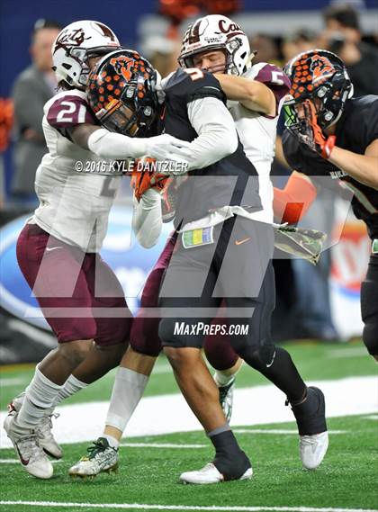 Thumbnail 3 in Calallen vs. Aledo (UIL 5A Division 2 Final) photogallery.