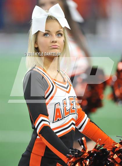 Thumbnail 1 in Calallen vs. Aledo (UIL 5A Division 2 Final) photogallery.