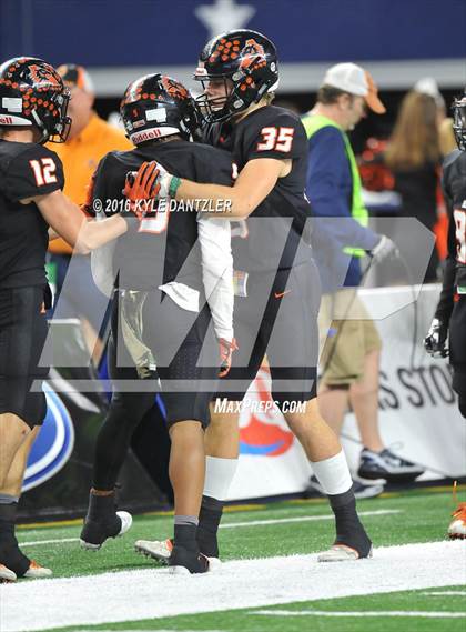 Thumbnail 3 in Calallen vs. Aledo (UIL 5A Division 2 Final) photogallery.