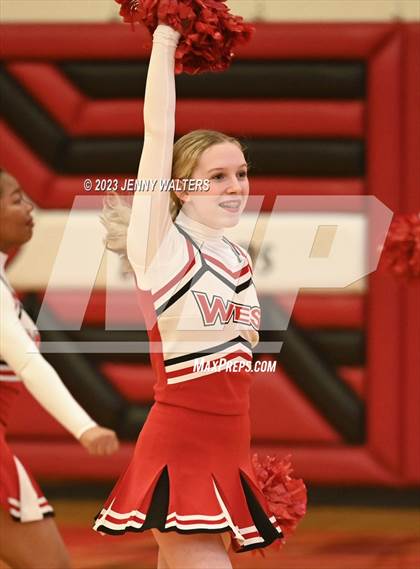 Thumbnail 3 in Mason @ Lakota West photogallery.