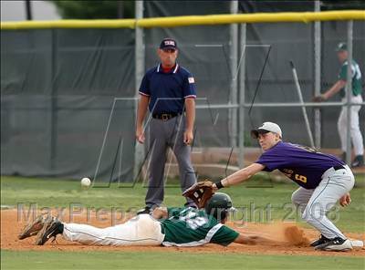 Thumbnail 3 in Liberty Hill vs. Taylor photogallery.