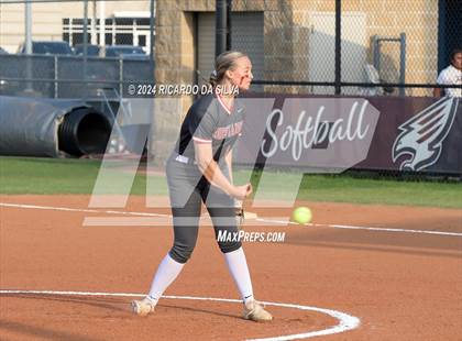 Thumbnail 1 in Tompkins vs Memorial (UIL Softball 6A Region 3 Area) photogallery.