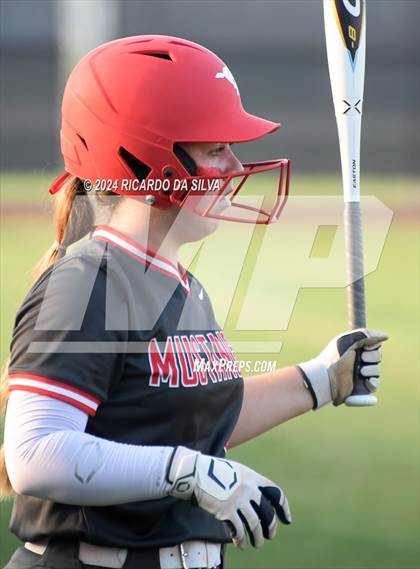 Thumbnail 3 in Tompkins vs Memorial (UIL Softball 6A Region 3 Area) photogallery.