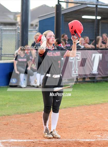 Thumbnail 3 in Tompkins vs Memorial (UIL Softball 6A Region 3 Area) photogallery.