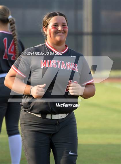 Thumbnail 2 in Tompkins vs Memorial (UIL Softball 6A Region 3 Area) photogallery.