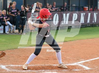 Thumbnail 2 in Tompkins vs Memorial (UIL Softball 6A Region 3 Area) photogallery.