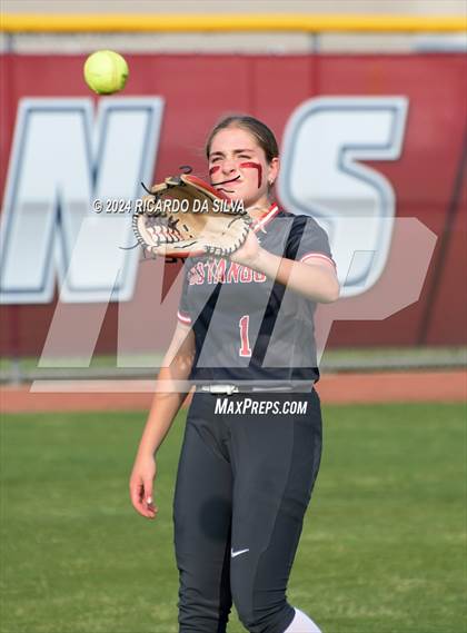 Thumbnail 3 in Tompkins vs Memorial (UIL Softball 6A Region 3 Area) photogallery.