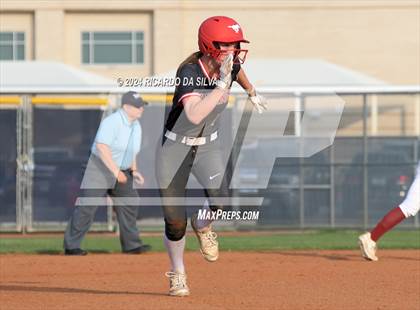 Thumbnail 2 in Tompkins vs Memorial (UIL Softball 6A Region 3 Area) photogallery.