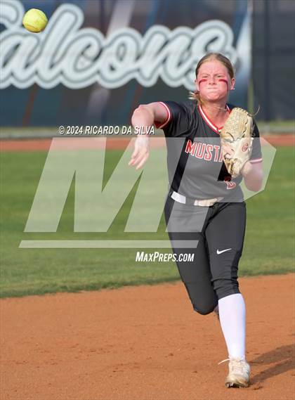 Thumbnail 1 in Tompkins vs Memorial (UIL Softball 6A Region 3 Area) photogallery.