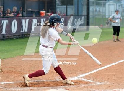 Thumbnail 2 in Tompkins vs Memorial (UIL Softball 6A Region 3 Area) photogallery.