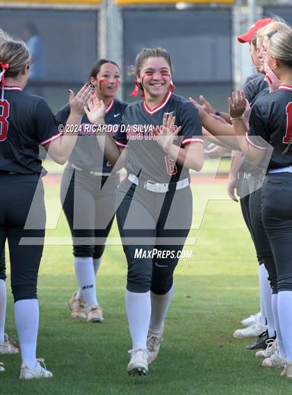 Thumbnail 3 in Tompkins vs Memorial (UIL Softball 6A Region 3 Area) photogallery.