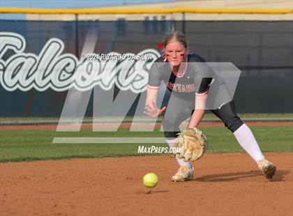 Thumbnail 2 in Tompkins vs Memorial (UIL Softball 6A Region 3 Area) photogallery.