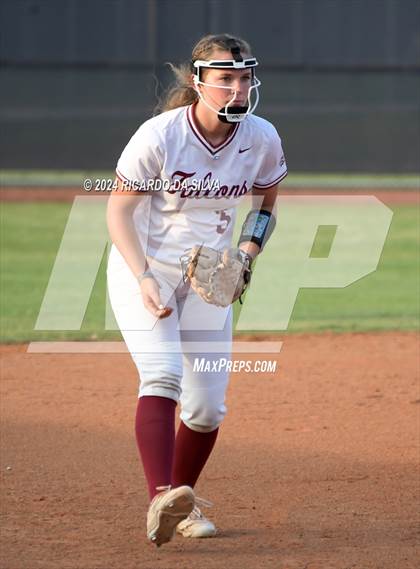 Thumbnail 3 in Tompkins vs Memorial (UIL Softball 6A Region 3 Area) photogallery.
