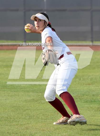 Thumbnail 2 in Tompkins vs Memorial (UIL Softball 6A Region 3 Area) photogallery.
