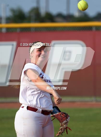 Thumbnail 1 in Tompkins vs Memorial (UIL Softball 6A Region 3 Area) photogallery.