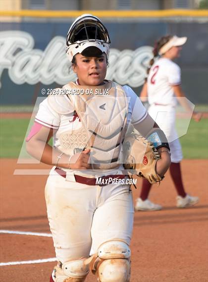 Thumbnail 3 in Tompkins vs Memorial (UIL Softball 6A Region 3 Area) photogallery.