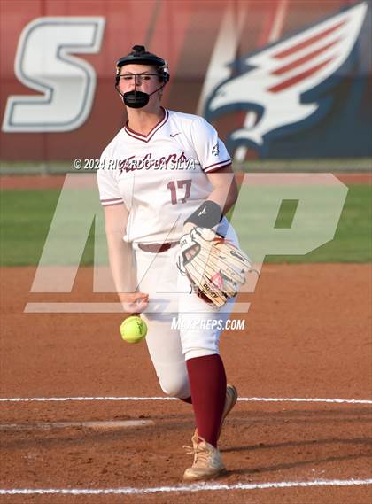 Thumbnail 2 in Tompkins vs Memorial (UIL Softball 6A Region 3 Area) photogallery.