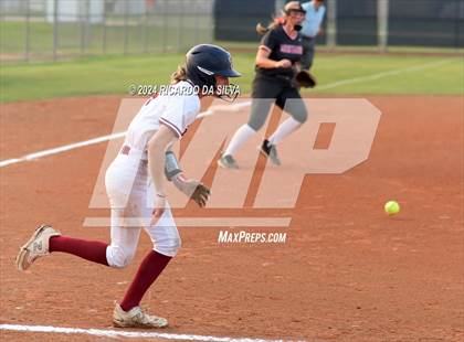 Thumbnail 1 in Tompkins vs Memorial (UIL Softball 6A Region 3 Area) photogallery.