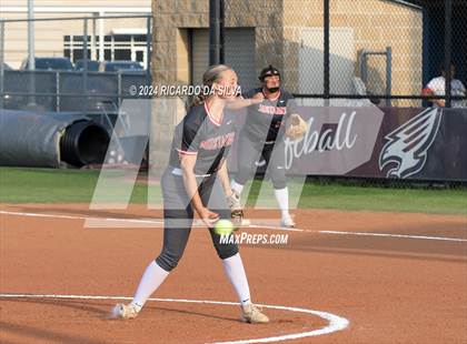 Thumbnail 1 in Tompkins vs Memorial (UIL Softball 6A Region 3 Area) photogallery.
