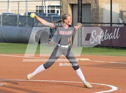 Thumbnail 3 in Tompkins vs Memorial (UIL Softball 6A Region 3 Area) photogallery.