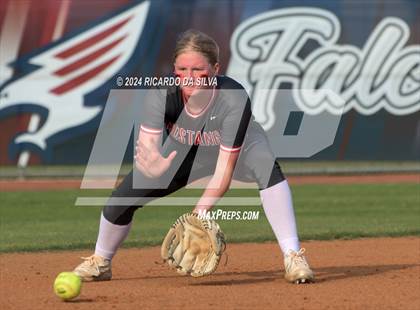 Thumbnail 1 in Tompkins vs Memorial (UIL Softball 6A Region 3 Area) photogallery.