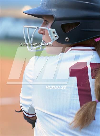 Thumbnail 2 in Tompkins vs Memorial (UIL Softball 6A Region 3 Area) photogallery.