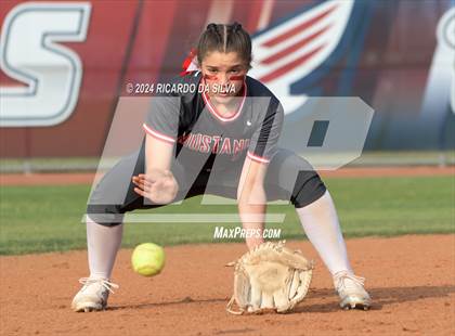 Thumbnail 3 in Tompkins vs Memorial (UIL Softball 6A Region 3 Area) photogallery.