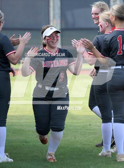 Thumbnail 1 in Tompkins vs Memorial (UIL Softball 6A Region 3 Area) photogallery.