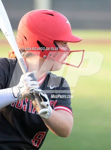 Thumbnail 1 in Tompkins vs Memorial (UIL Softball 6A Region 3 Area) photogallery.