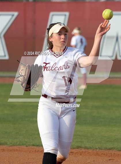 Thumbnail 2 in Tompkins vs Memorial (UIL Softball 6A Region 3 Area) photogallery.