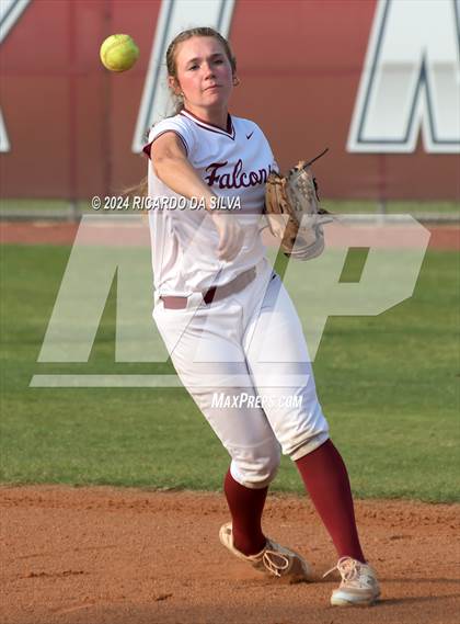 Thumbnail 1 in Tompkins vs Memorial (UIL Softball 6A Region 3 Area) photogallery.