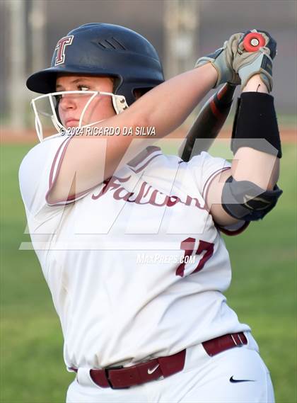 Thumbnail 1 in Tompkins vs Memorial (UIL Softball 6A Region 3 Area) photogallery.
