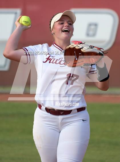 Thumbnail 1 in Tompkins vs Memorial (UIL Softball 6A Region 3 Area) photogallery.