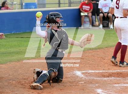 Thumbnail 2 in Tompkins vs Memorial (UIL Softball 6A Region 3 Area) photogallery.
