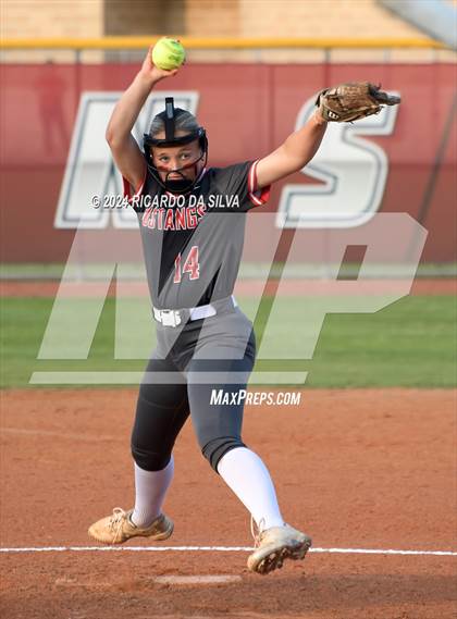 Thumbnail 3 in Tompkins vs Memorial (UIL Softball 6A Region 3 Area) photogallery.