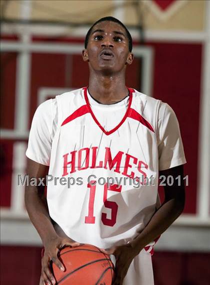 Thumbnail 1 in Covington Catholic vs. Holmes (35th District Championship) photogallery.