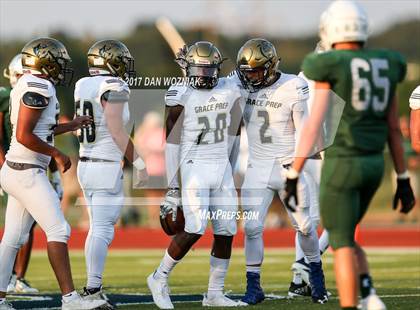 Thumbnail 2 in Oakridge vs. Grace Prep photogallery.