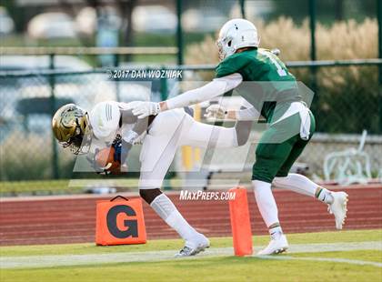 Thumbnail 2 in Oakridge vs. Grace Prep photogallery.