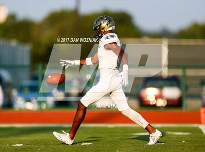 Thumbnail 2 in Oakridge vs. Grace Prep photogallery.