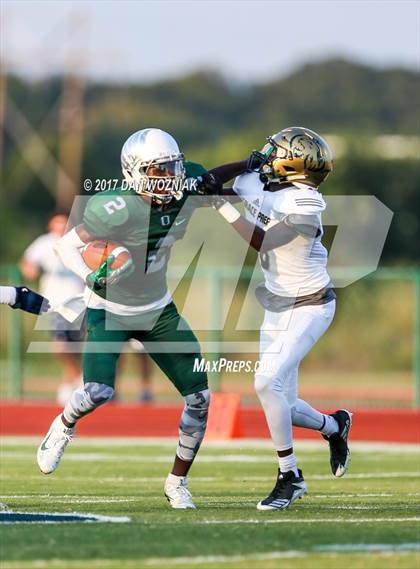 Thumbnail 3 in Oakridge vs. Grace Prep photogallery.