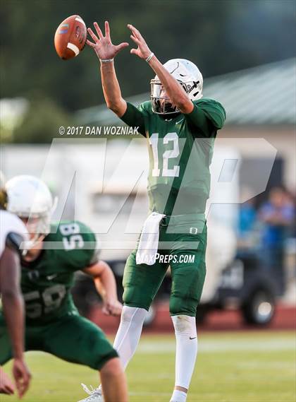 Thumbnail 3 in Oakridge vs. Grace Prep photogallery.