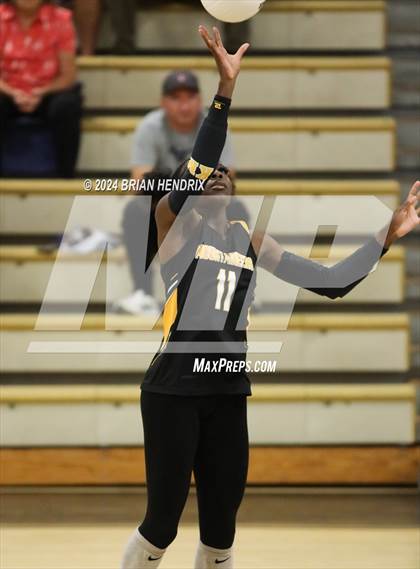 Thumbnail 1 in Oak Grove @ Kings Mountain (NCHSAA 3A Playoffs - 3rd Round) photogallery.