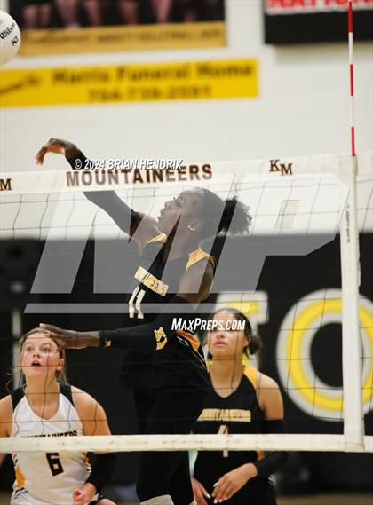 Thumbnail 1 in Oak Grove @ Kings Mountain (NCHSAA 3A Playoffs - 3rd Round) photogallery.