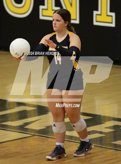Thumbnail 1 in Oak Grove @ Kings Mountain (NCHSAA 3A Playoffs - 3rd Round) photogallery.