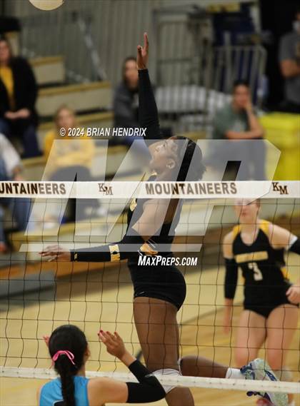 Thumbnail 1 in Oak Grove @ Kings Mountain (NCHSAA 3A Playoffs - 3rd Round) photogallery.