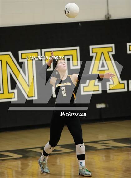 Thumbnail 2 in Oak Grove @ Kings Mountain (NCHSAA 3A Playoffs - 3rd Round) photogallery.
